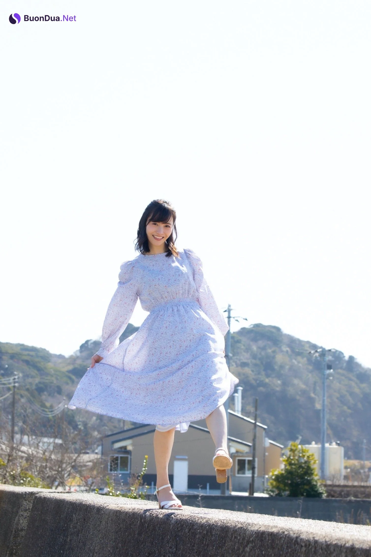Umi Oikawa 及川うみ, グラビア写真集 [うみに溺れて] - Photo 3