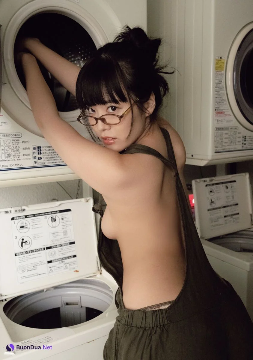 Umi Shinonome 東雲うみ, Dokodemo Young Champion 2023 No.03 (どこでもヤングチャンピオン 2023年3号) - Photo 3