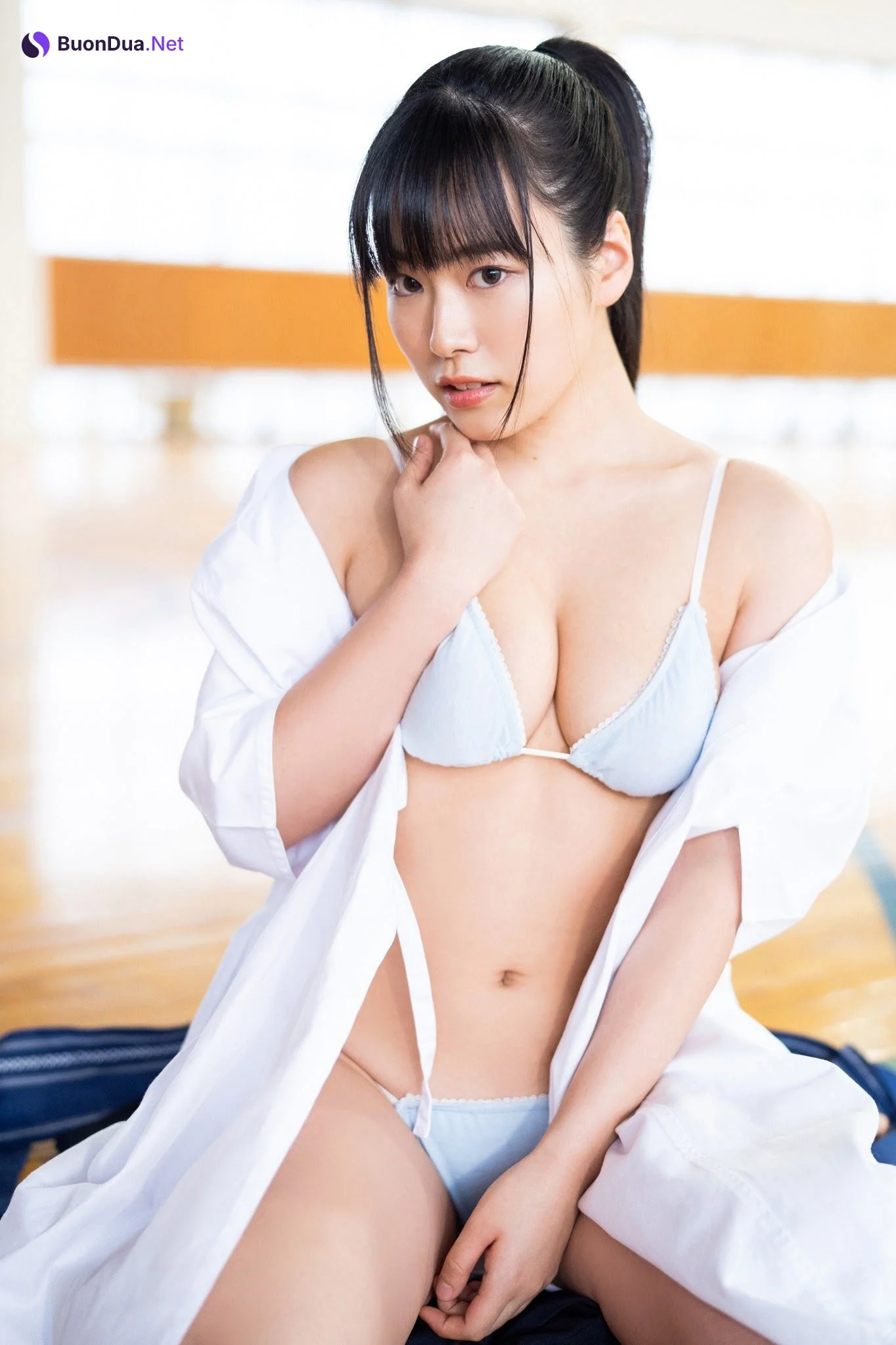 Umi Shinonome 東雲うみ, ヤンマガWeb 東雲うみが水着で弓道 2021.03 - Photo 4