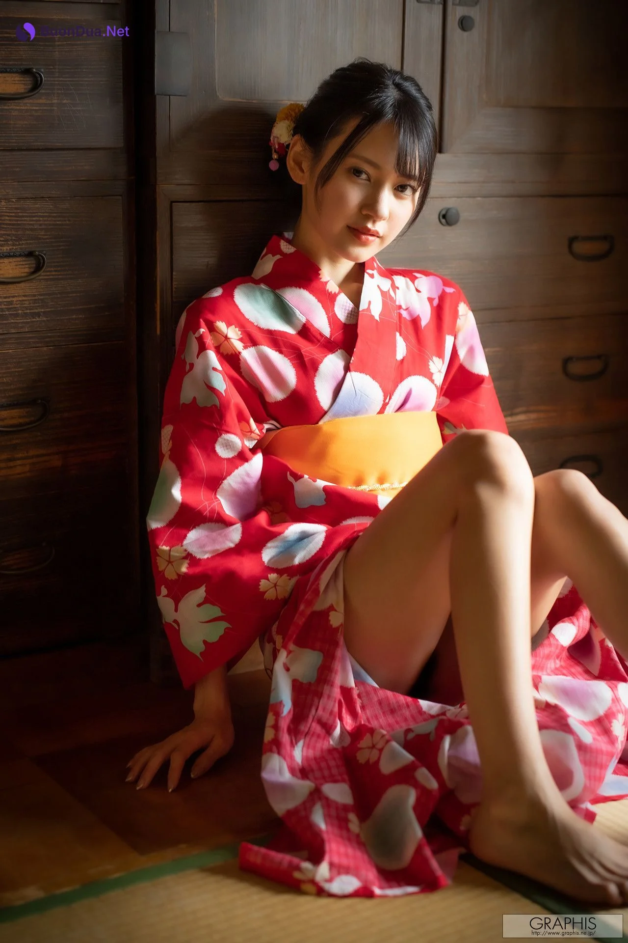 Umi Yatsugake 八掛うみ, [Graphis] Gals 「Girl like a doll」 Vol.05 - Photo 2
