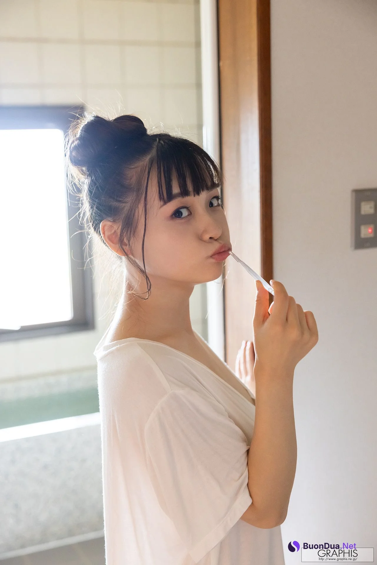 Urara Kanon 花音うらら, [Graphis] Gals 「To Be Loved」 Vol.03 - Photo 2