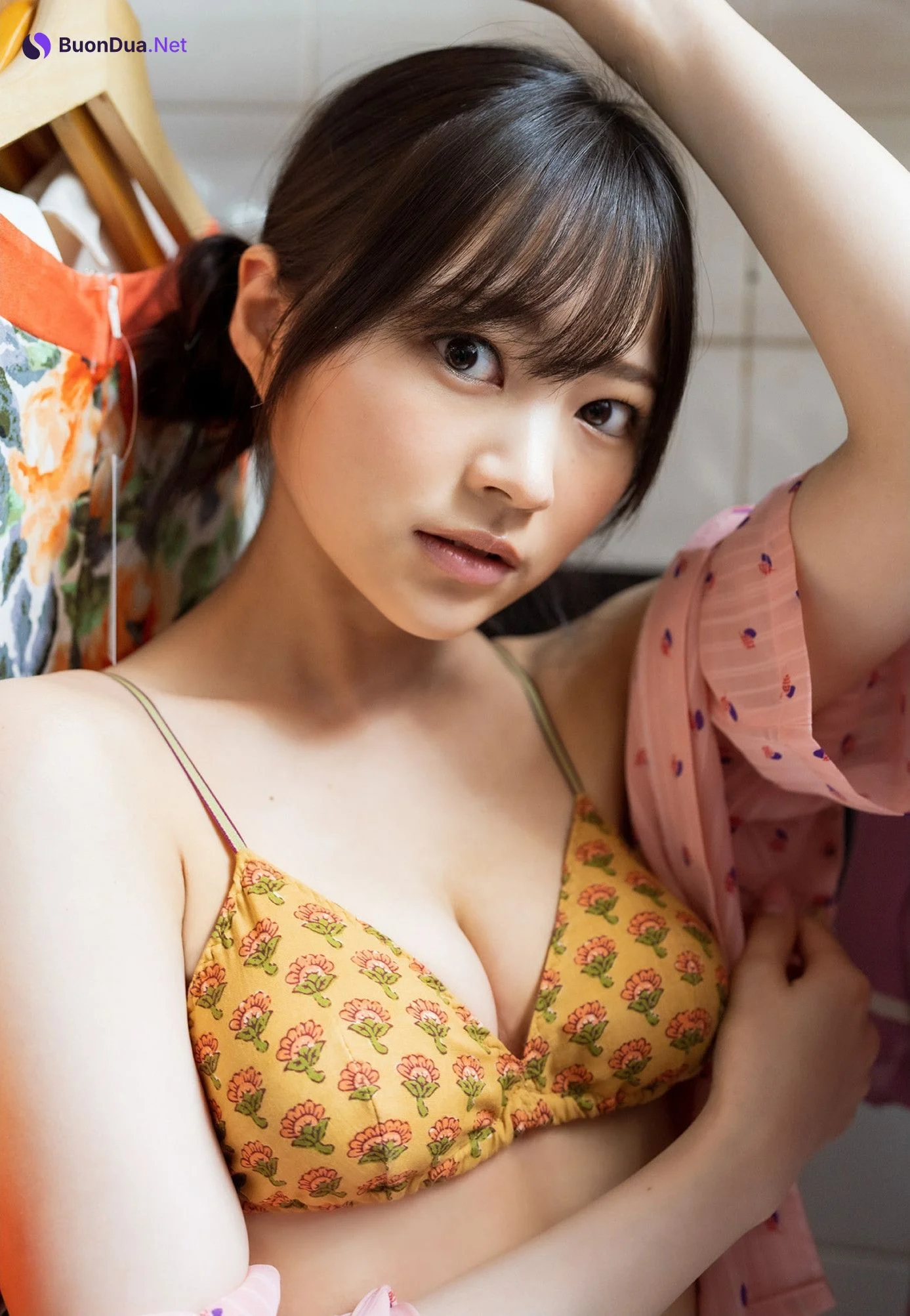 USA 宇咲, デジタル限定 YJ Photo Book 「古着屋バイトで、将来の夢を発見！？」 Set.02 - Photo 15