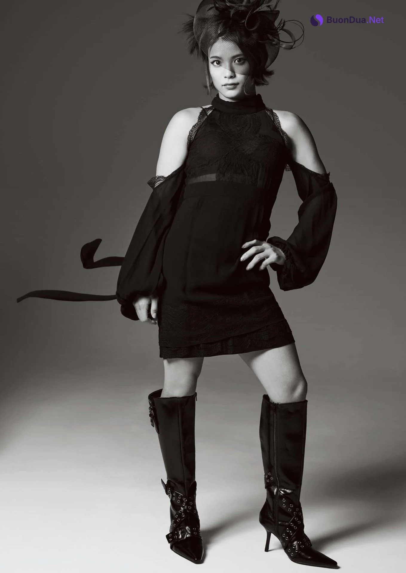 Uta Abe 阿部詩, Big Comic Spirits 2024 No.34 (ビッグコミックスピリッツ 2024年34号) - Photo 8