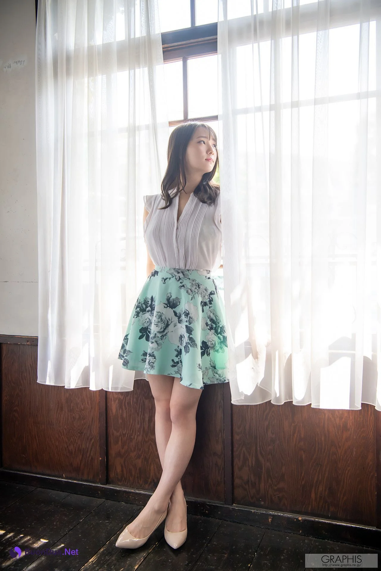 Uta Hayano はやのうた, [Graphis] First Gravure Vol.04 - Photo 2