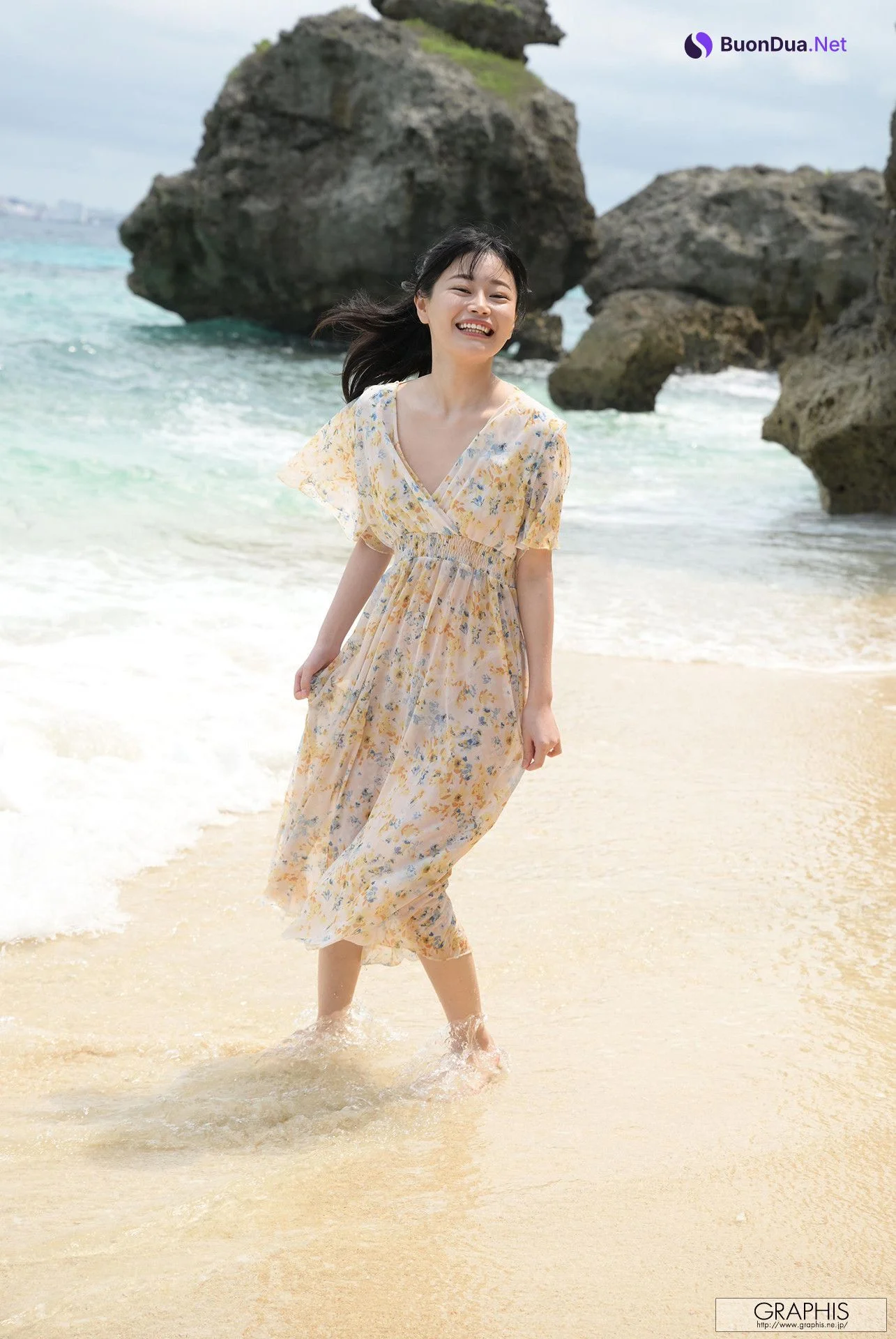 Uta Hibino 響乃うた, [Graphis] Gals 「Refreshing Smile!」 Vol.01 - Photo 4