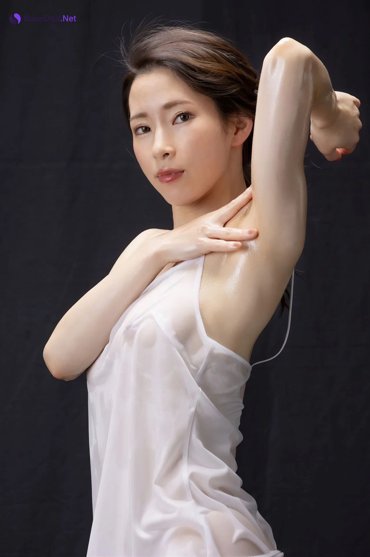 Waka Ninomiya 二宮和香, ヌードポーズ写真集 絶対的透け透けテカテカポーズブック Set.01 - Photo 6