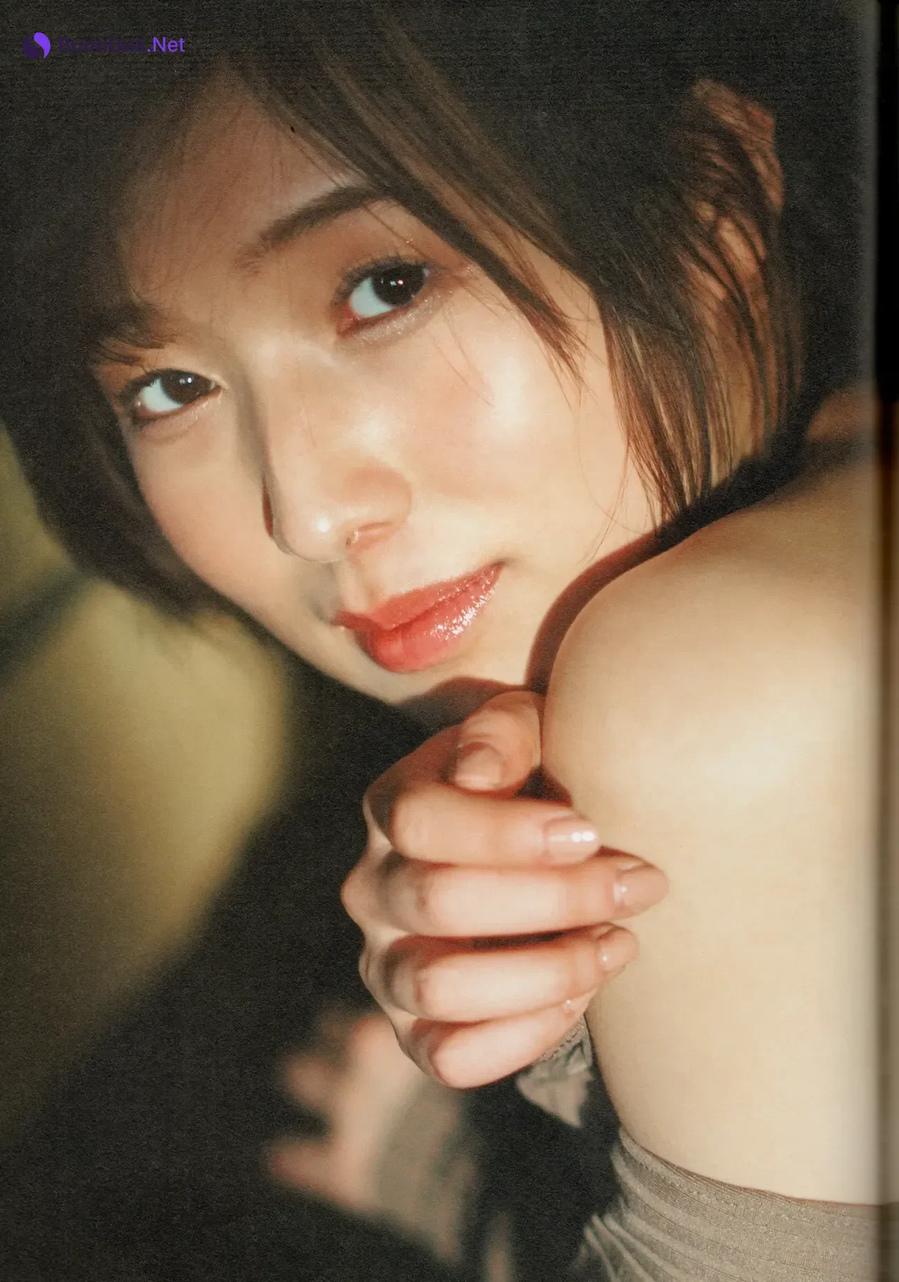 Wakana Abe 安部若菜, 1st 写真集 「愛される予感」 Set.05 - Photo 7