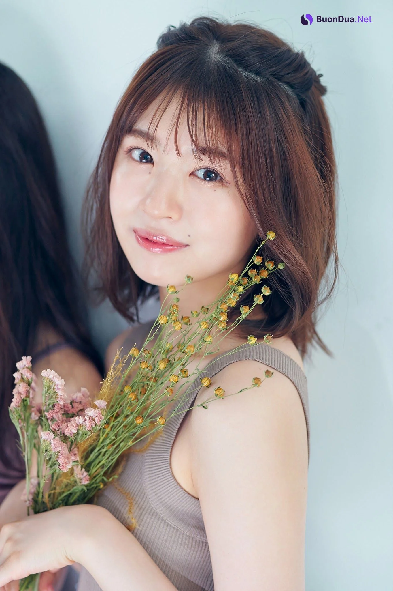 河田陽菜 松田好花 渡邉美穂, ヤンマガWeb ヤンマガアザーっす！ YM2021年48号 - 照片 3