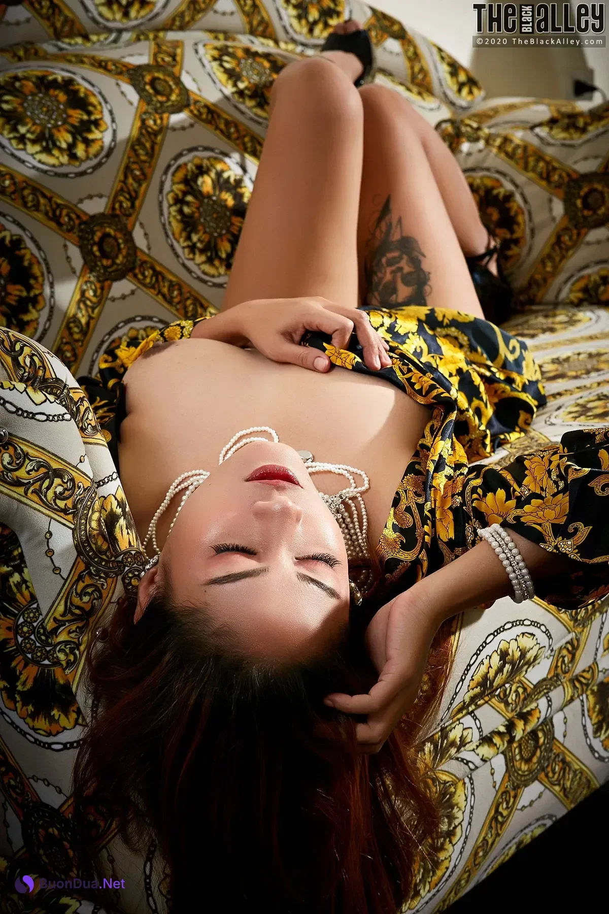 Winny Sung The Black Alley Photobook Set.162 - Photo 13