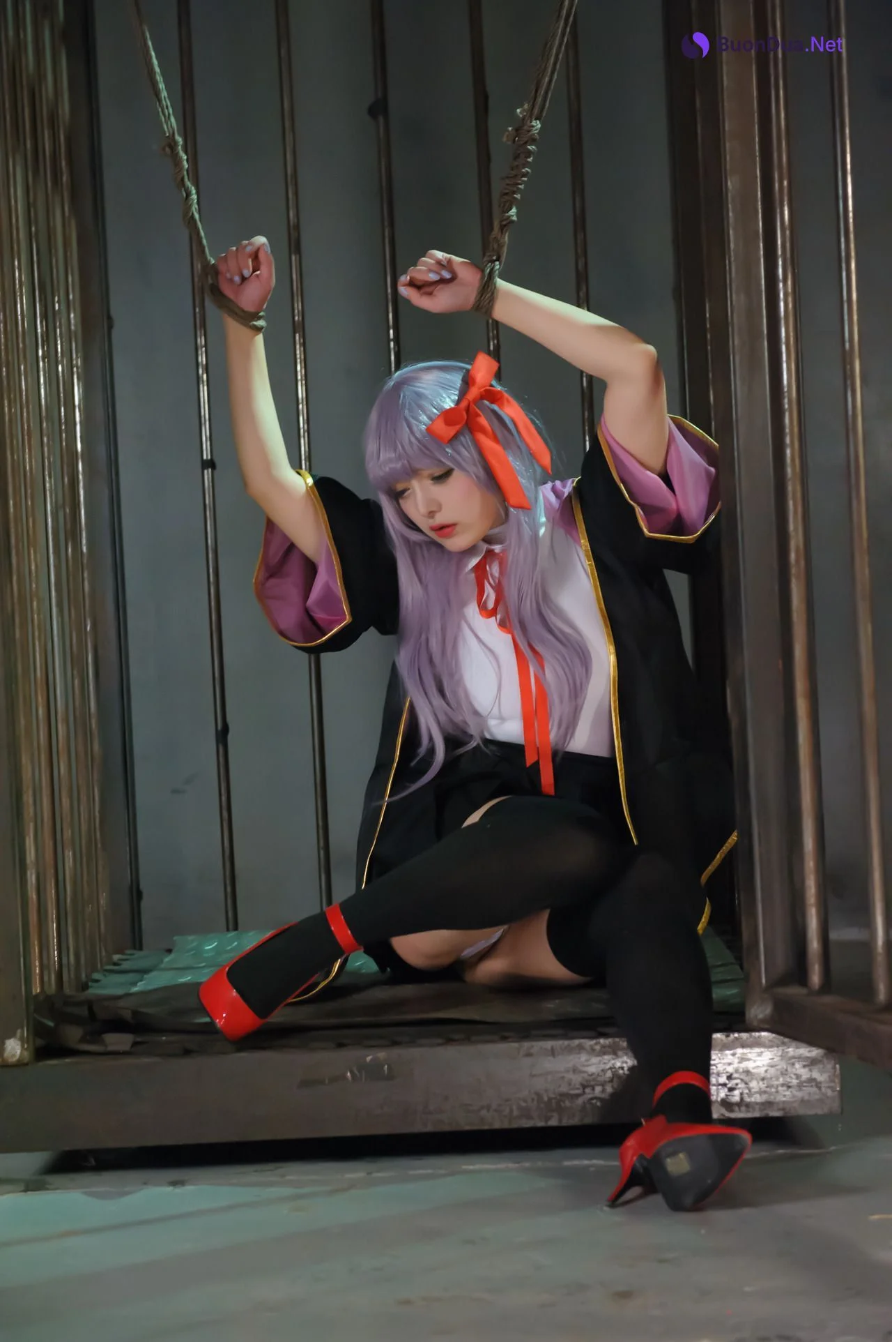 あなたが好きなのは？ダークな世界観で緊縛されている少女 - Photo 10