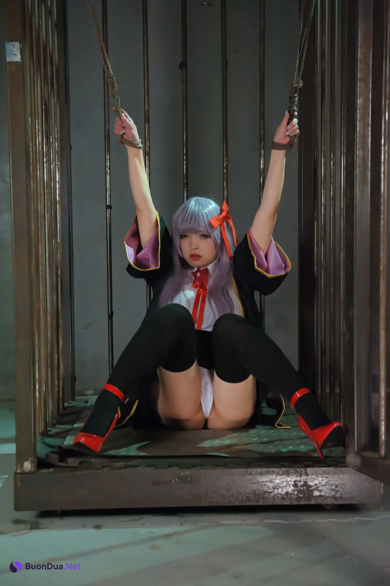 あなたが好きなのは？ダークな世界観で緊縛されている少女 - Photo 8