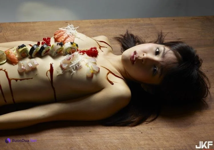 [美圖在線] 傳說中見過 卻沒有吃過的女體壽司視覺饗宴! - Photo 10