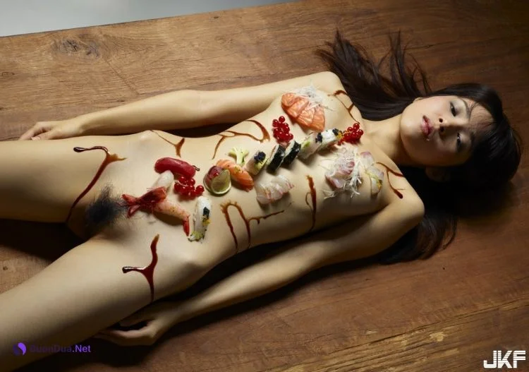 [美圖在線] 傳說中見過 卻沒有吃過的女體壽司視覺饗宴! - Photo 18
