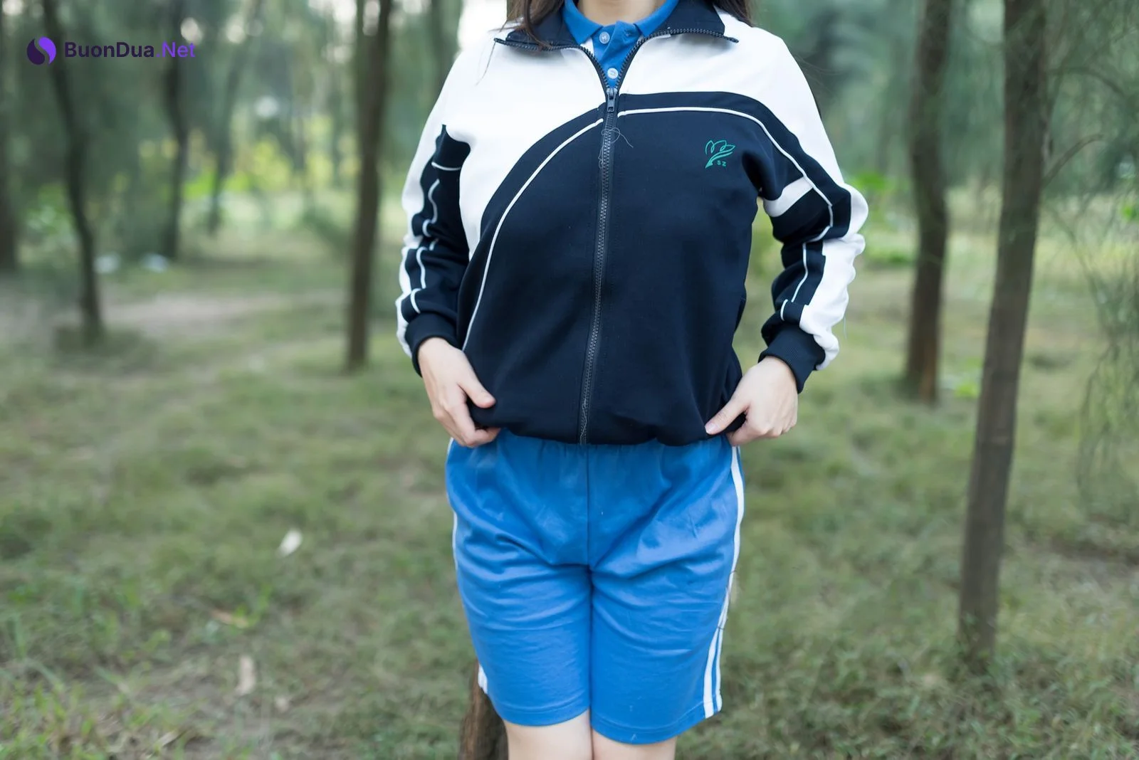 室外校服無聖光套圖 - Photo 13