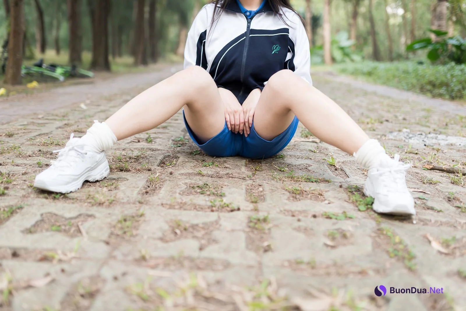 室外校服無聖光套圖 - Photo 9