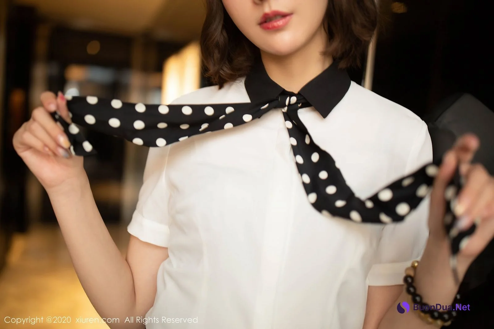 [XIUREN秀人网] 2020.08.10 No.2422 藝軒 - Photo 11