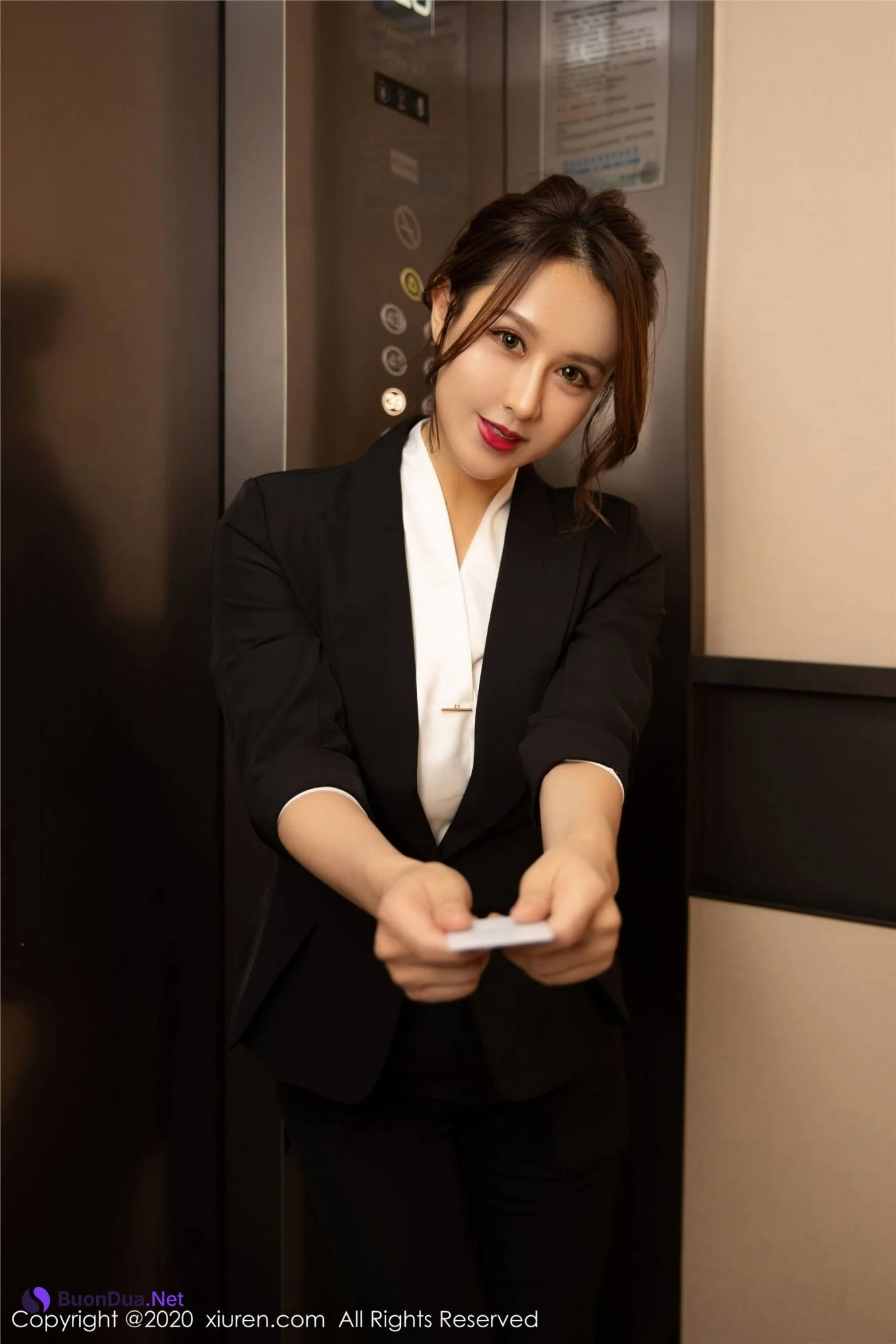 [XIUREN秀人网] 2020.09.21 Vol.2580 徐安安 - Photo 11