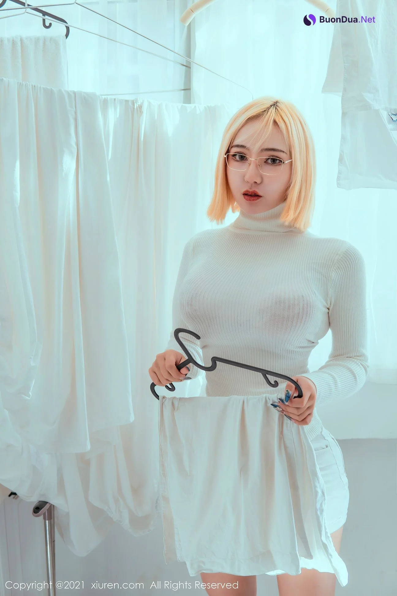 [XiuRen秀人网] 2021.04.22 No.3329 文静儿 - Photo 2