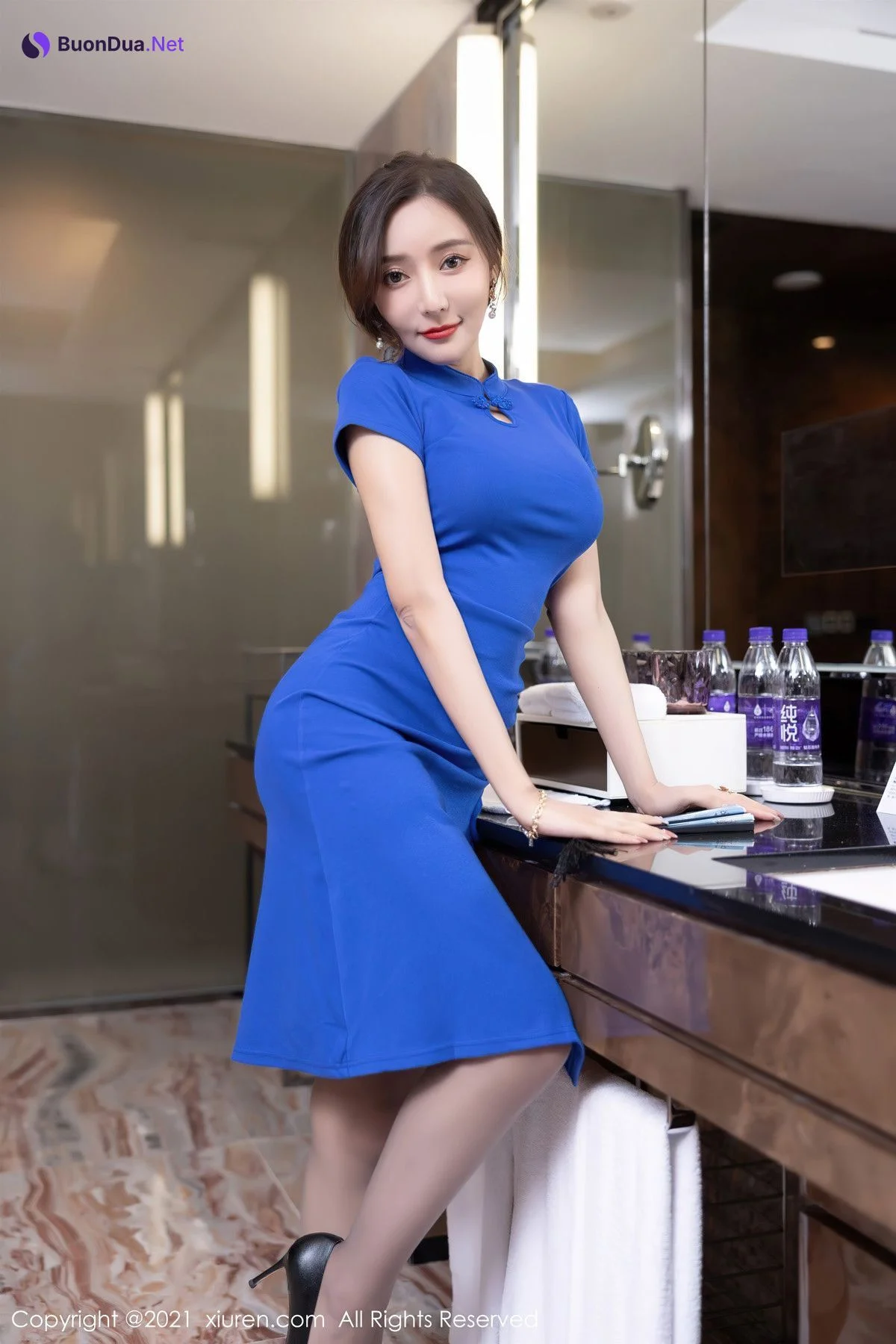 [XiuRen秀人网] 2021.11.19 No.4242 王馨瑶 - Photo 5