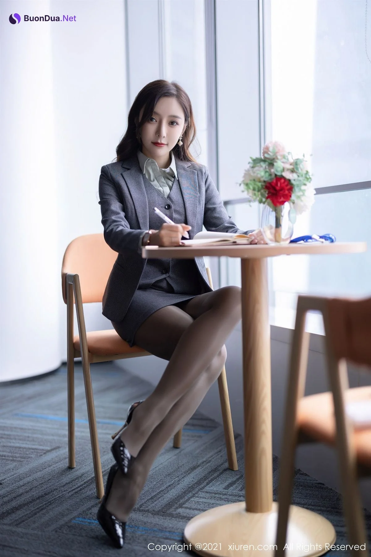 [XiuRen秀人网] 2021.11.22 No.4251 王馨瑶 - Photo 4