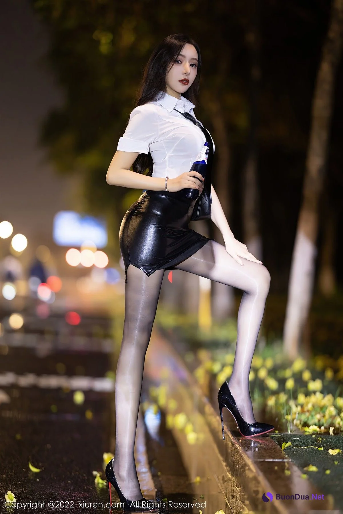 [XiuRen秀人网] No.4879 王馨瑶yanni - รูปภาพ 14