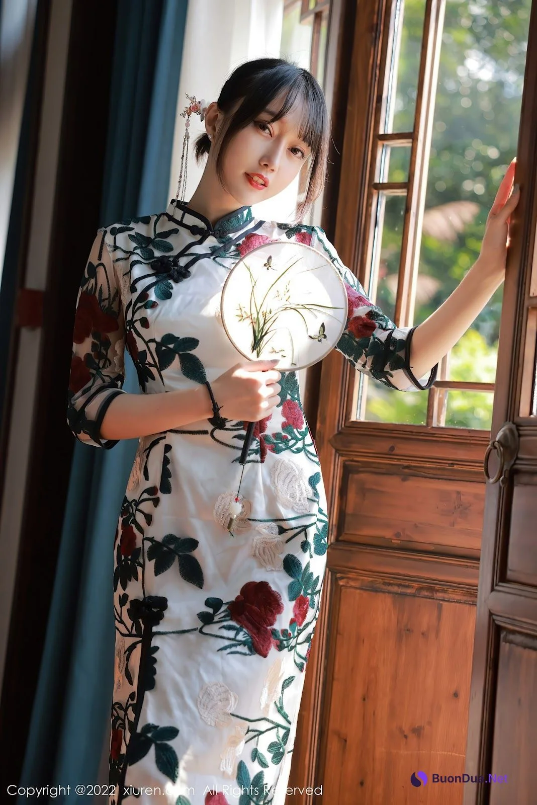 [XiuRen秀人网] No.5199 玥儿玥er - Photo 4