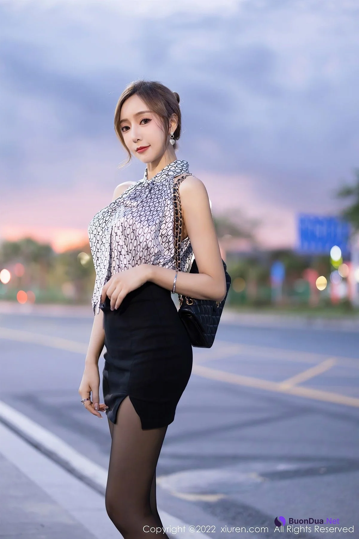 [XiuRen秀人网] No.5325 王馨瑶yanni - รูปภาพ 3