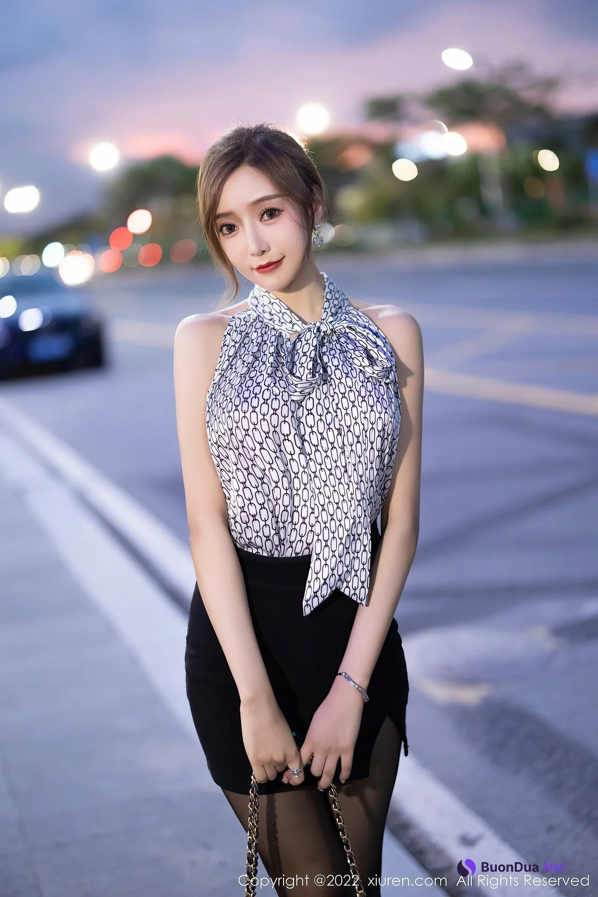 [XiuRen秀人网] No.5325 王馨瑶yanni - รูปภาพ 4