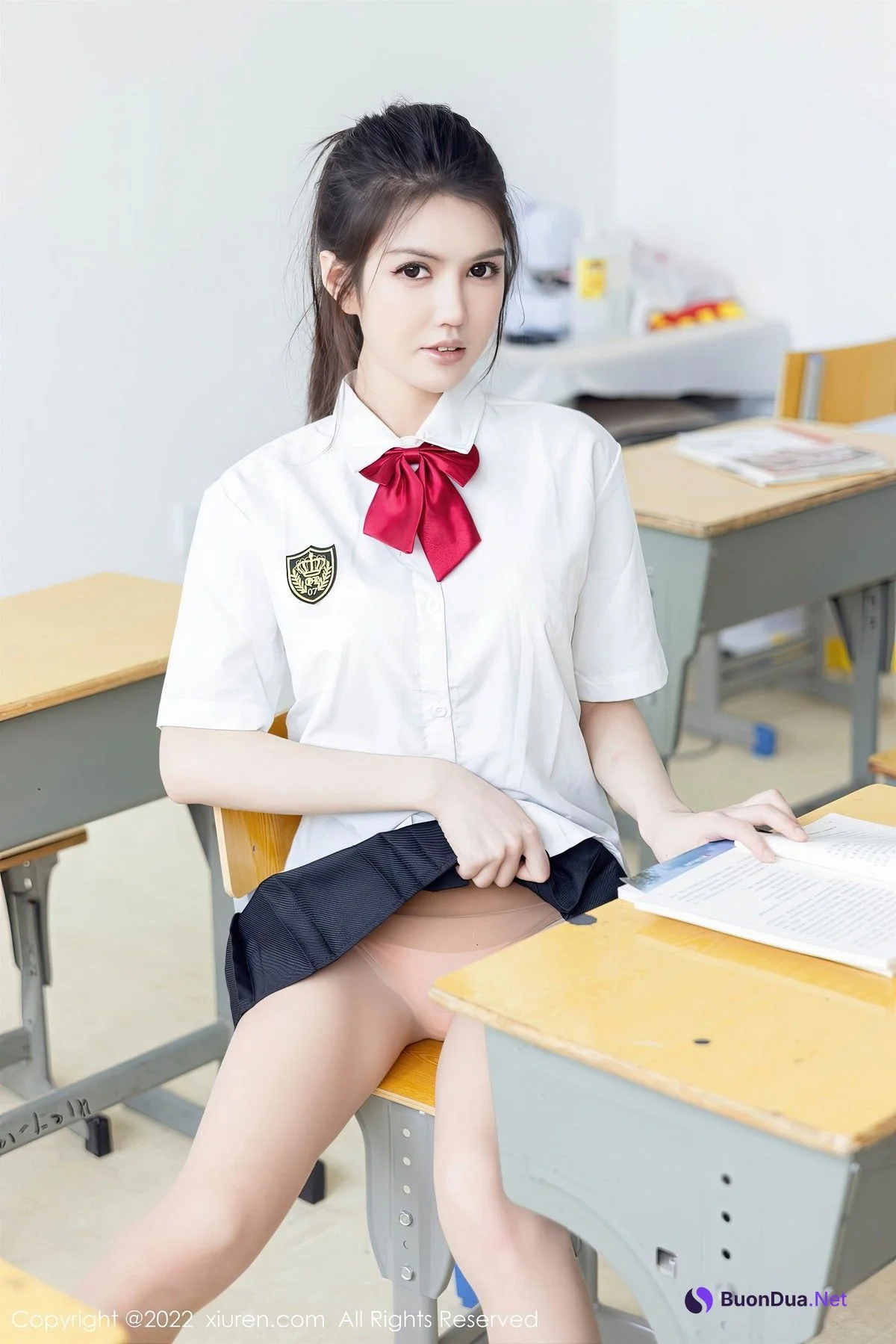 [XiuRen秀人网] No.5762 媛媛酱belle - รูปภาพ 15