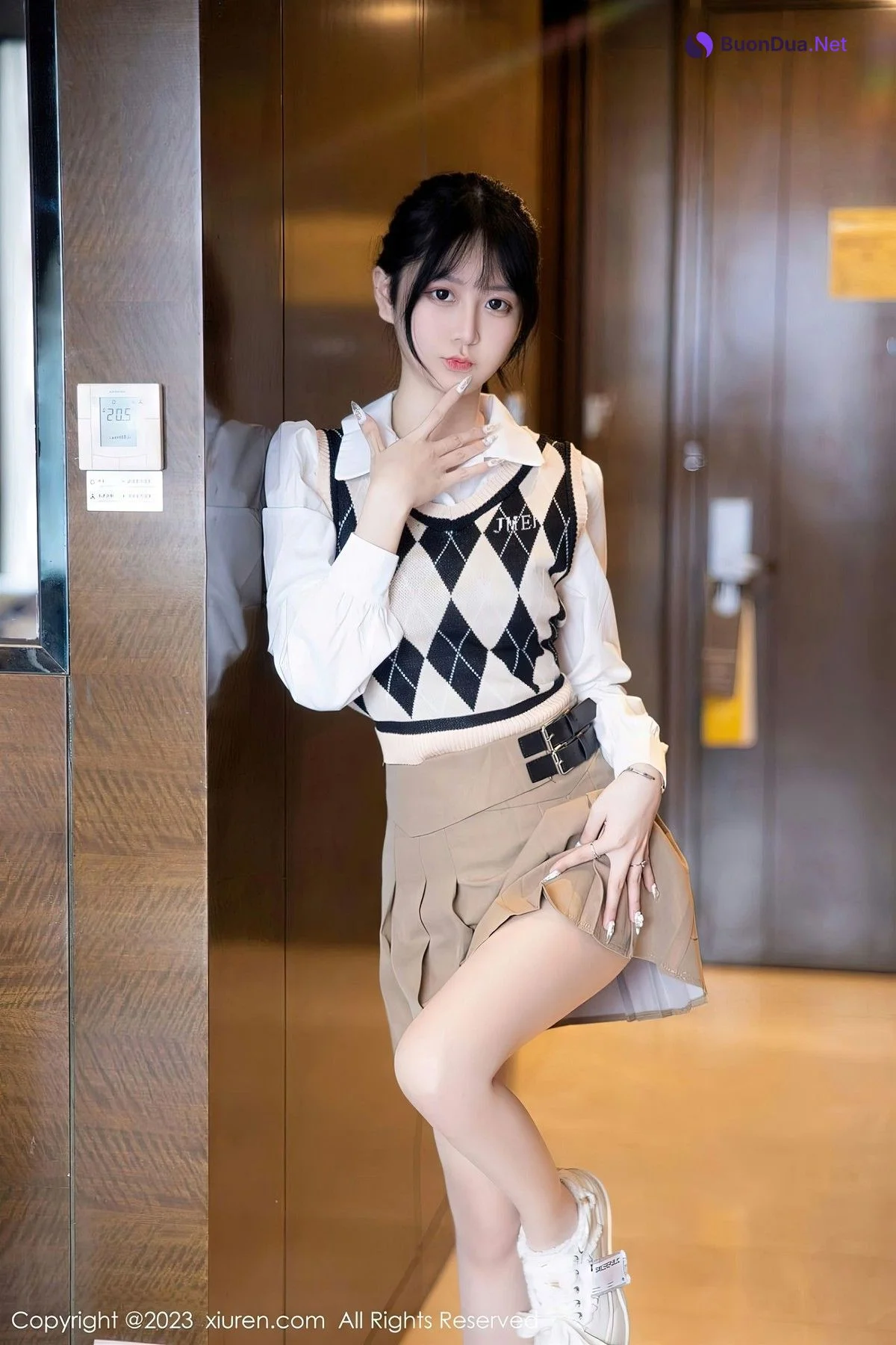 [XiuRen秀人网] No.6329 谢小蒽XieXiaoEn - Photo 2
