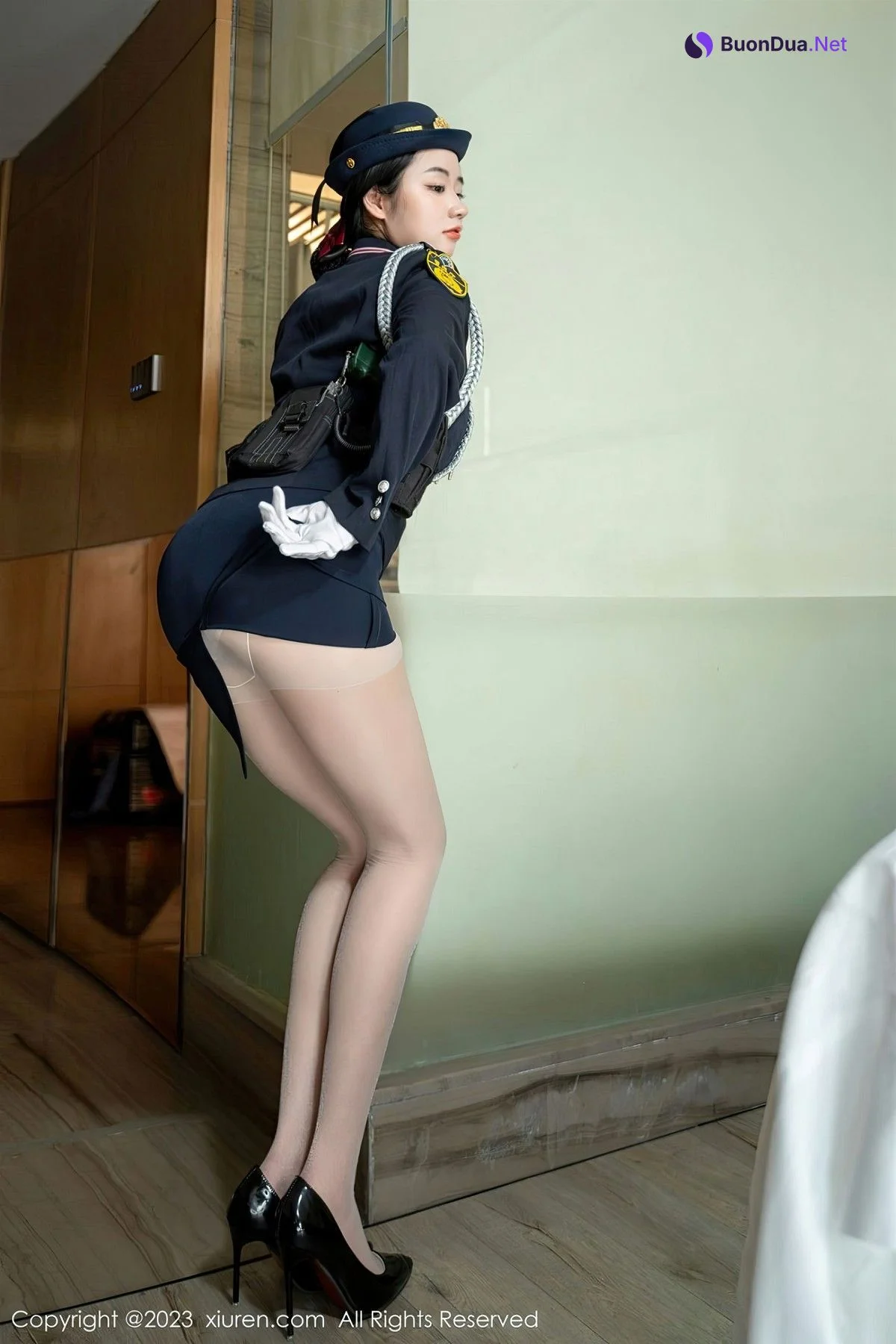 [XiuRen秀人网] No.6497 汐汐爱吃草莓 - Photo 15