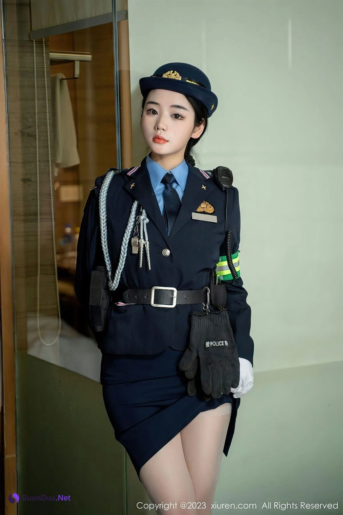 [XiuRen秀人网] No.6497 汐汐爱吃草莓 - Photo 16