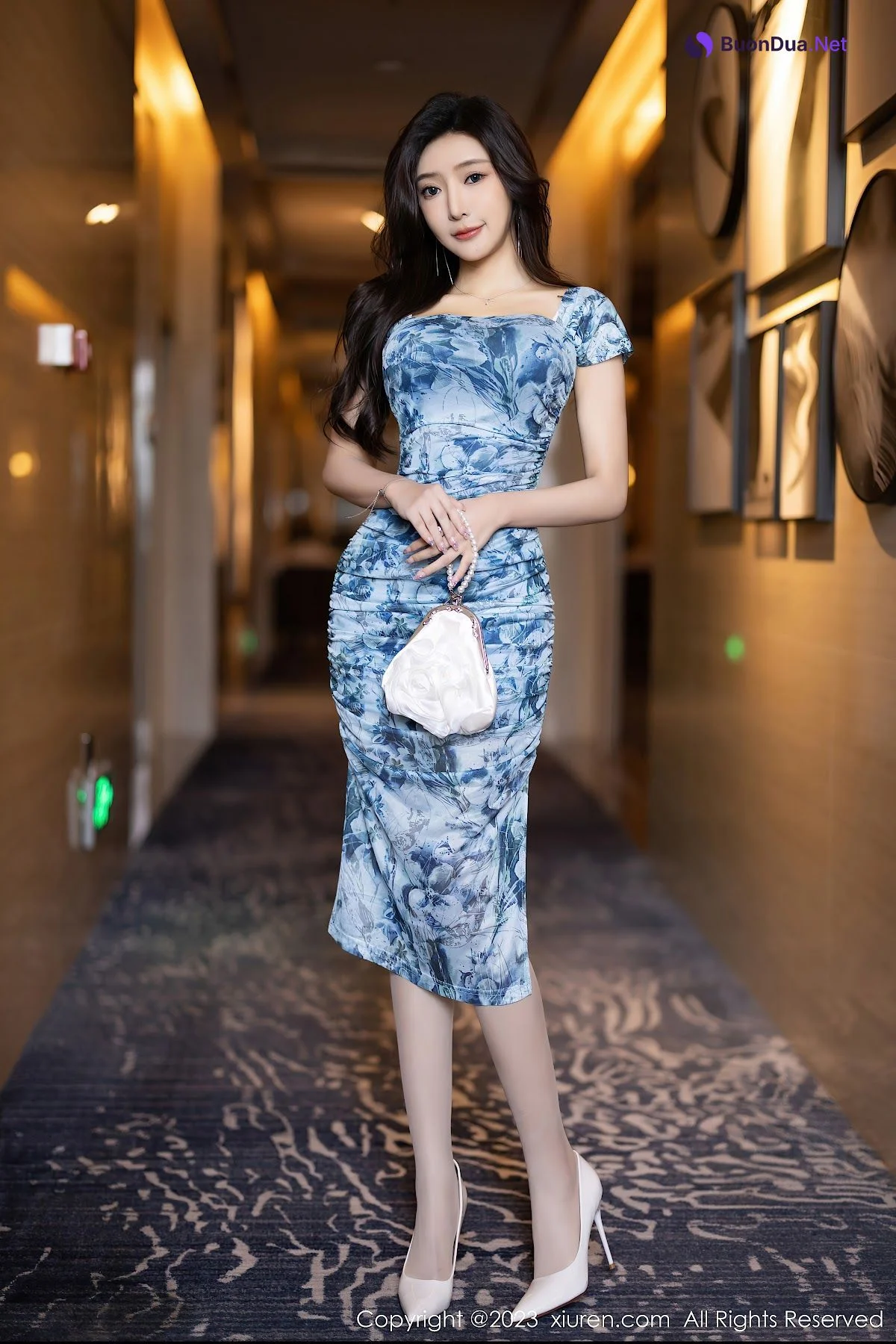XIUREN No.6812 Yanni – Wang Xin Yao (王馨瑶) - Photo 2