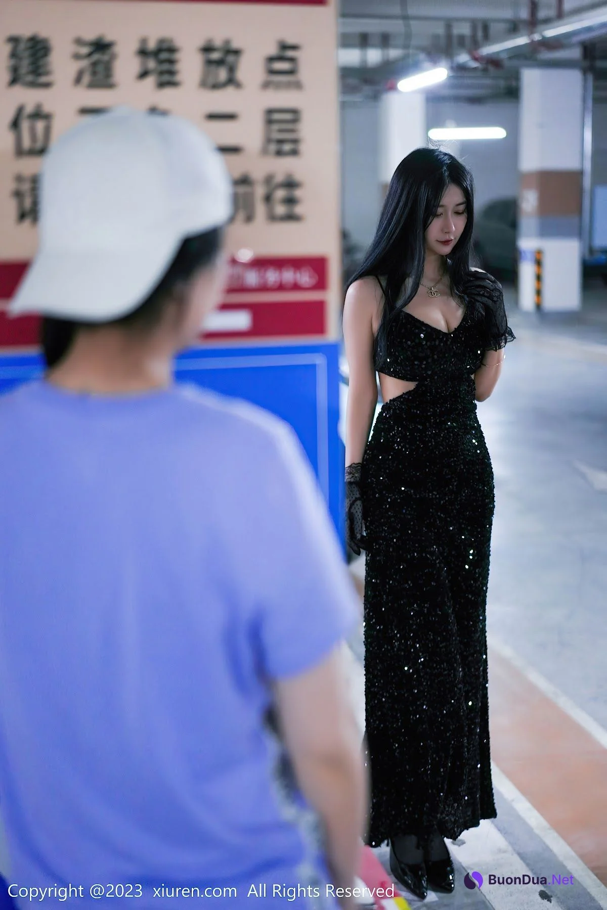 XIUREN No.6881 laura阿姣 - Photo 4