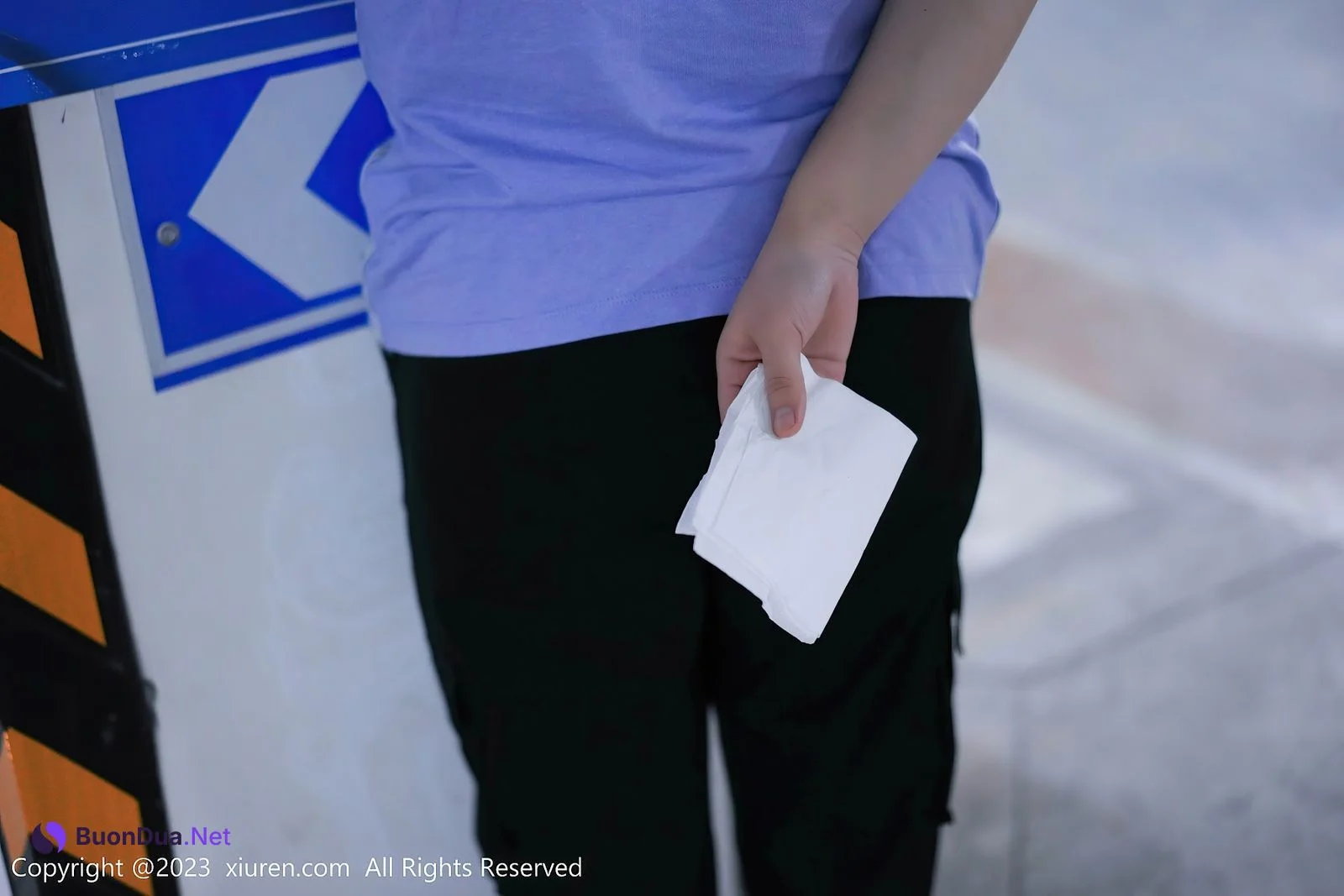 XIUREN No.6881 laura阿姣 - Photo 5