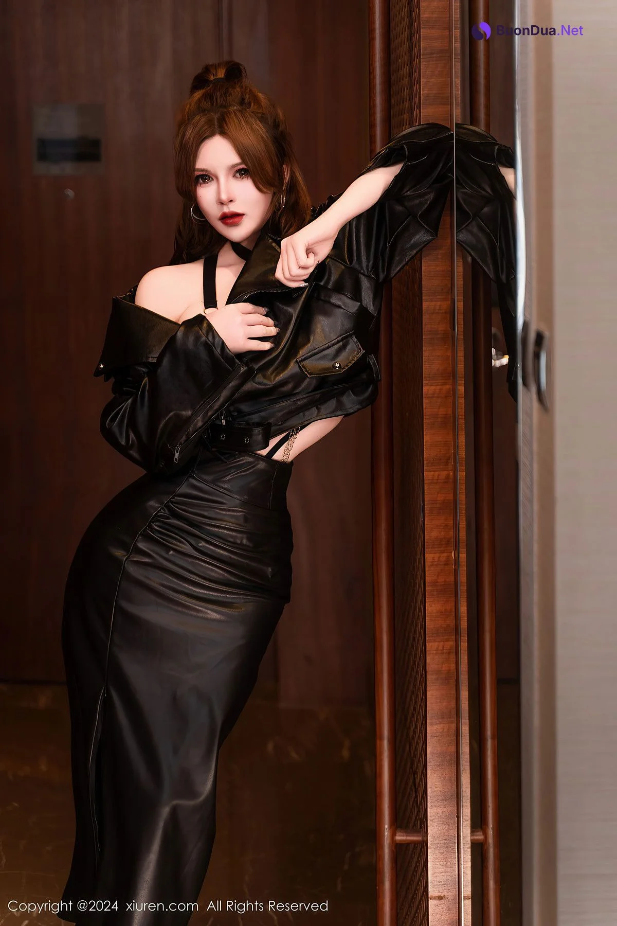 XiuRen秀人网 No.8305 伊丽莎有点白 - Photo 3