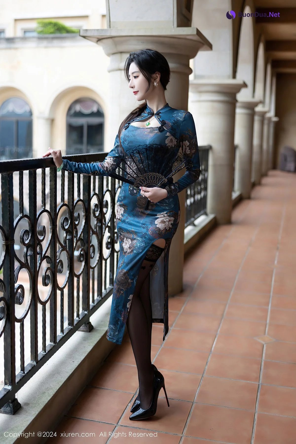 XiuRen秀人网 No.8425 王馨瑶yanni - รูปภาพ 3