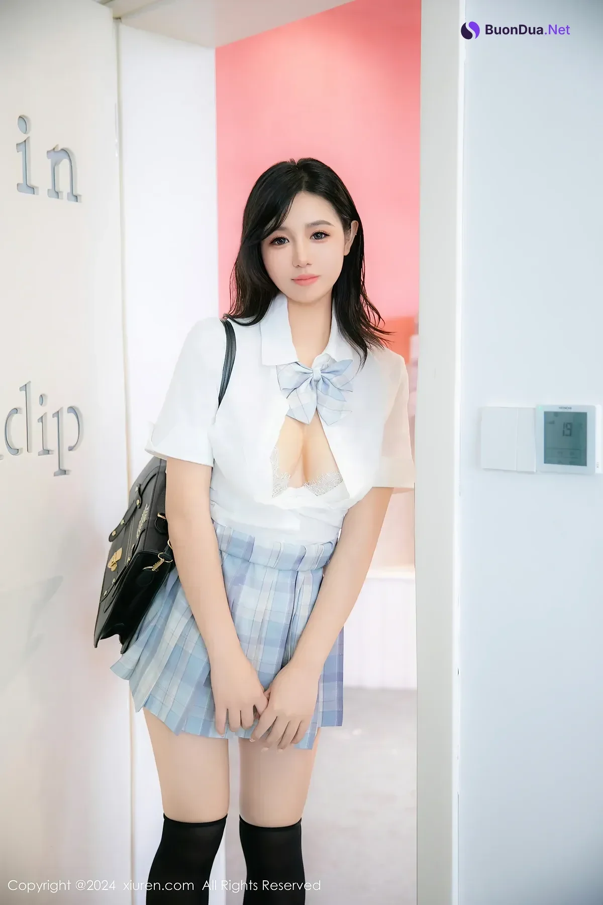XiuRen秀人网 No.8759 金小依JinXiaoYi - Photo 17
