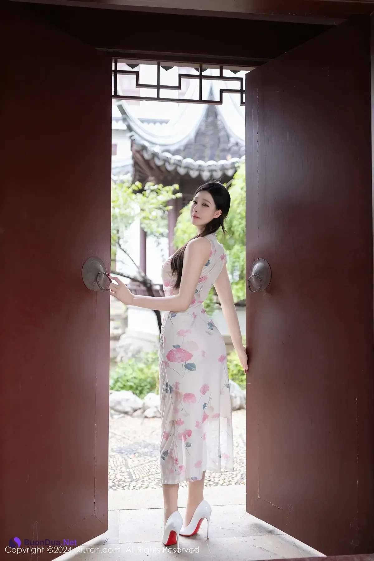 XiuRen秀人网 No.9087 小逗逗XiaoDouDou - Photo 16