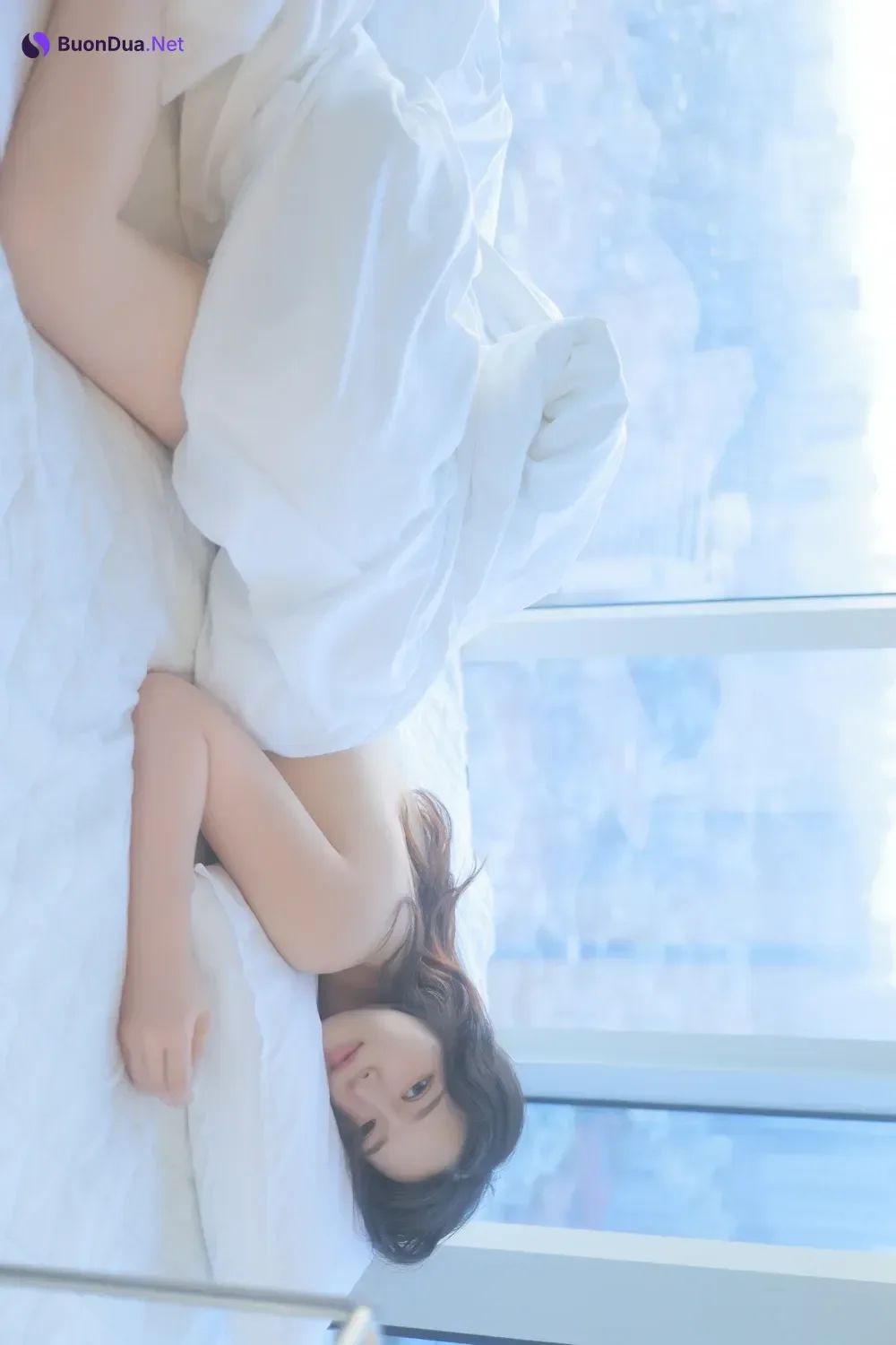 Yeha 예하, Photobook 「First Touch」 - Photo 2