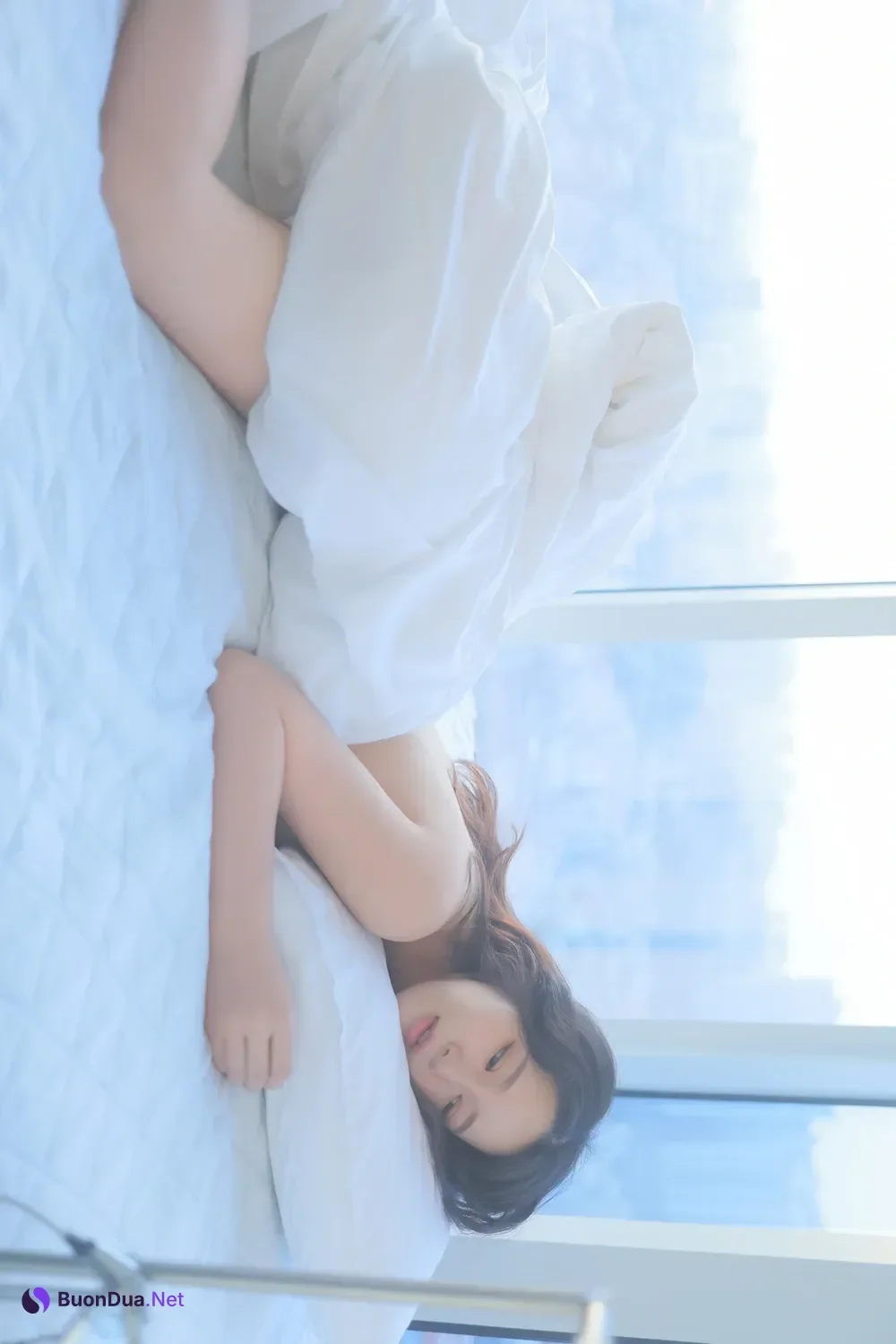 Yeha 예하, Photobook 「First Touch」 - Photo 3