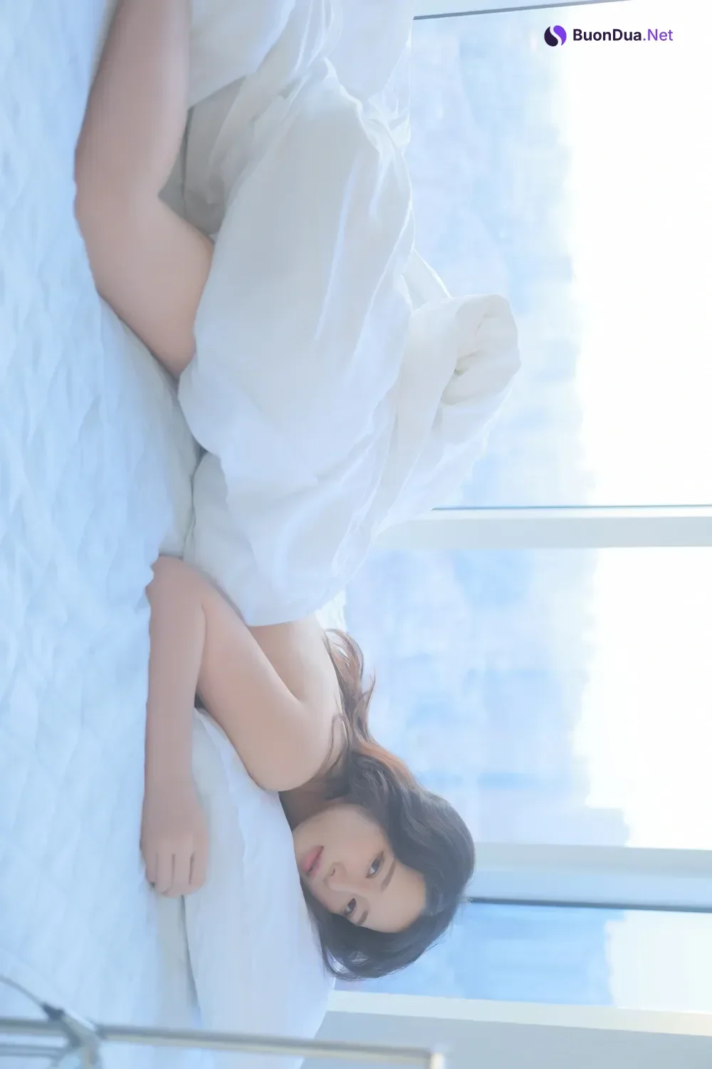 Yeha 예하, Photobook 「First Touch」 - Photo 4