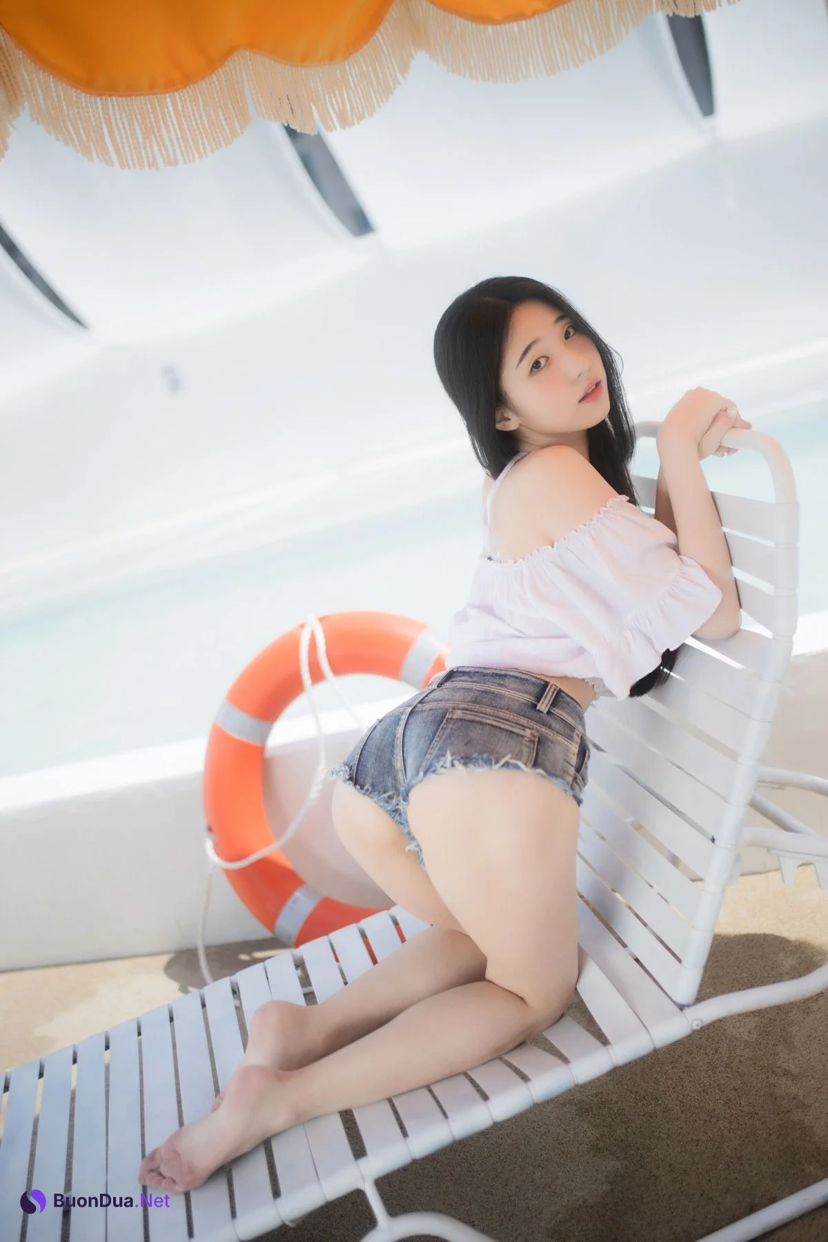 Yeon Woo 연우, Mini Photobook “Vacation” - Photo 2