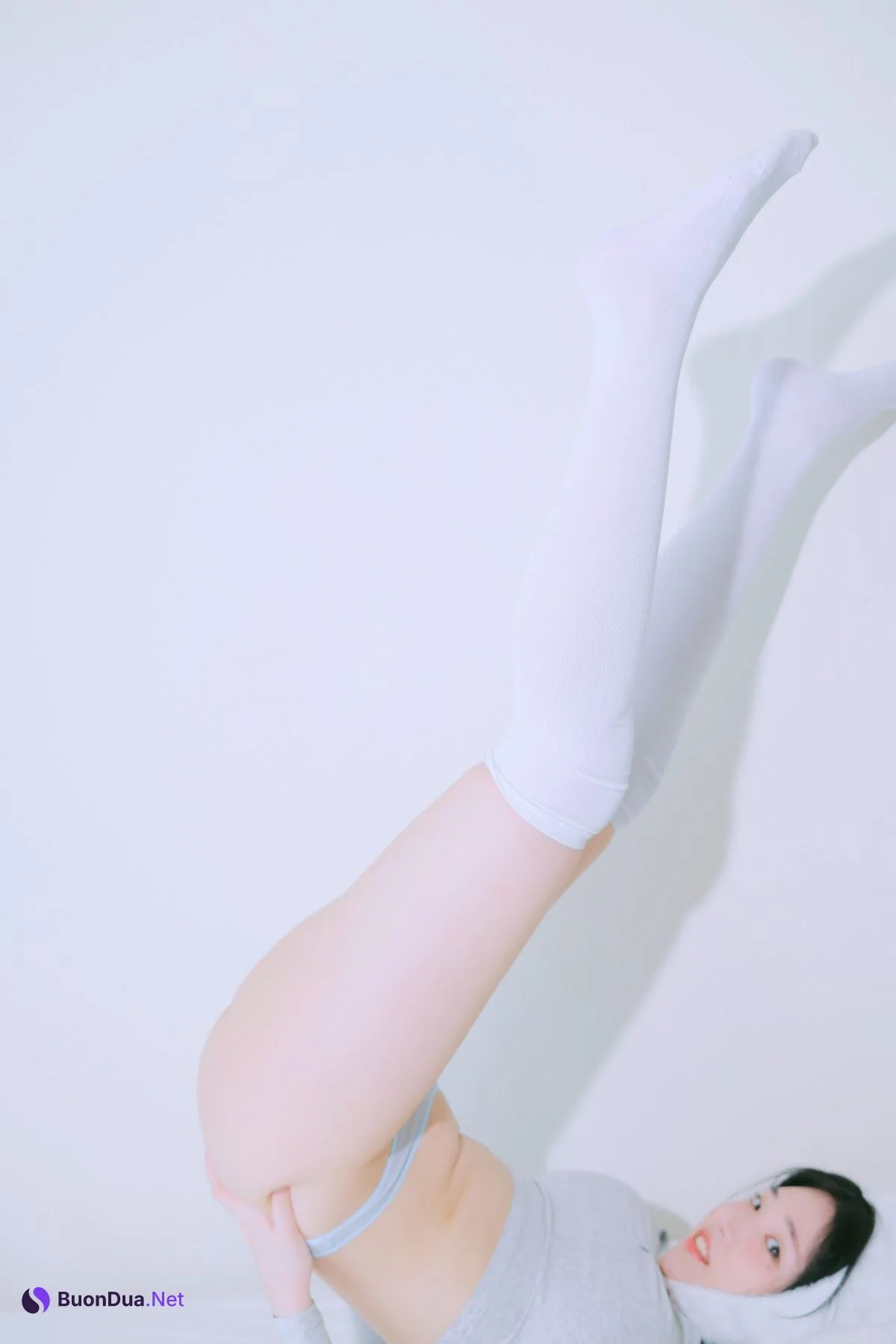 Yeon Woo (연우) – Terrace (+S.Ver) - 写真 12