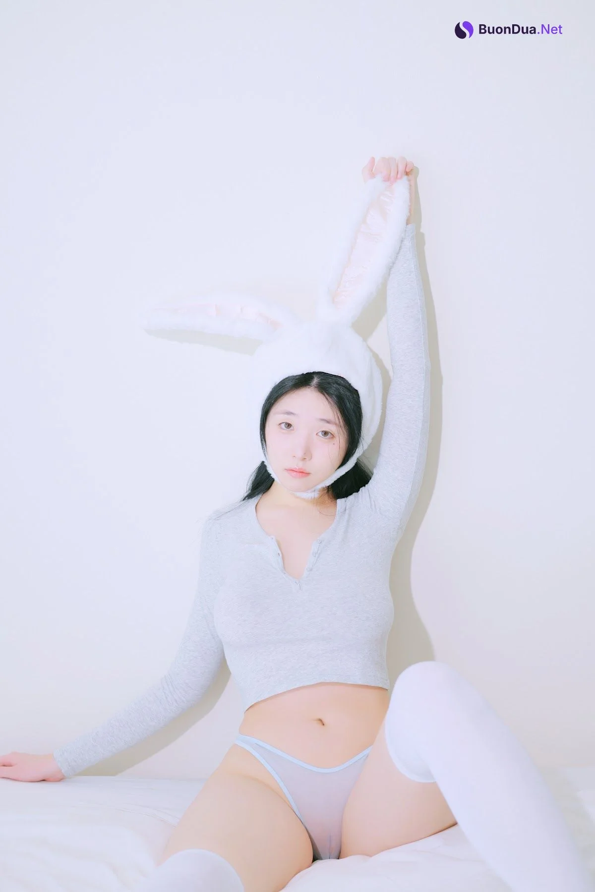 Yeon Woo (연우) – Terrace (+S.Ver) - 写真 3