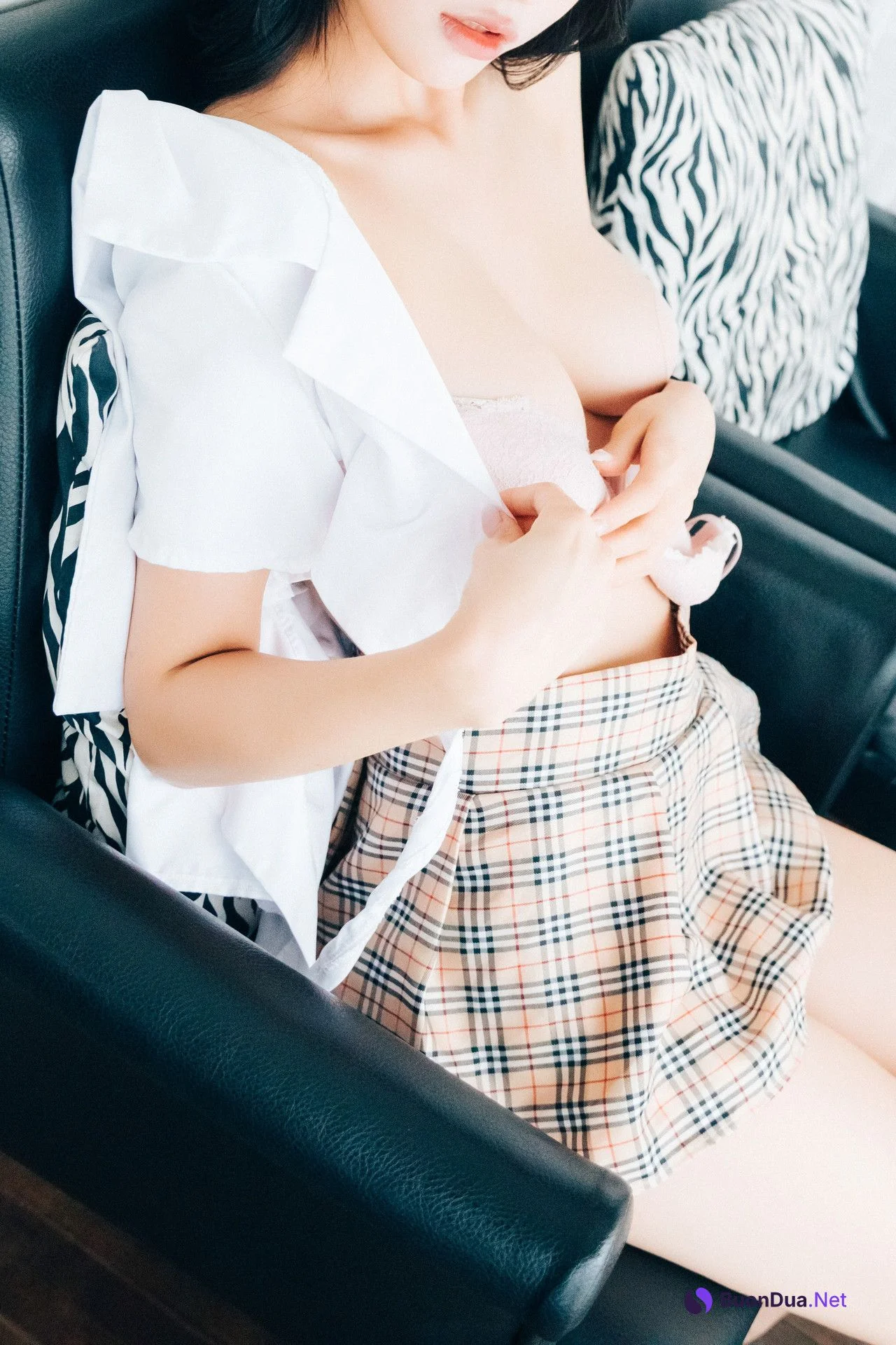 YeonYu 연유, [Loozy] First play (+S.Ver) Set.02 - Photo 20