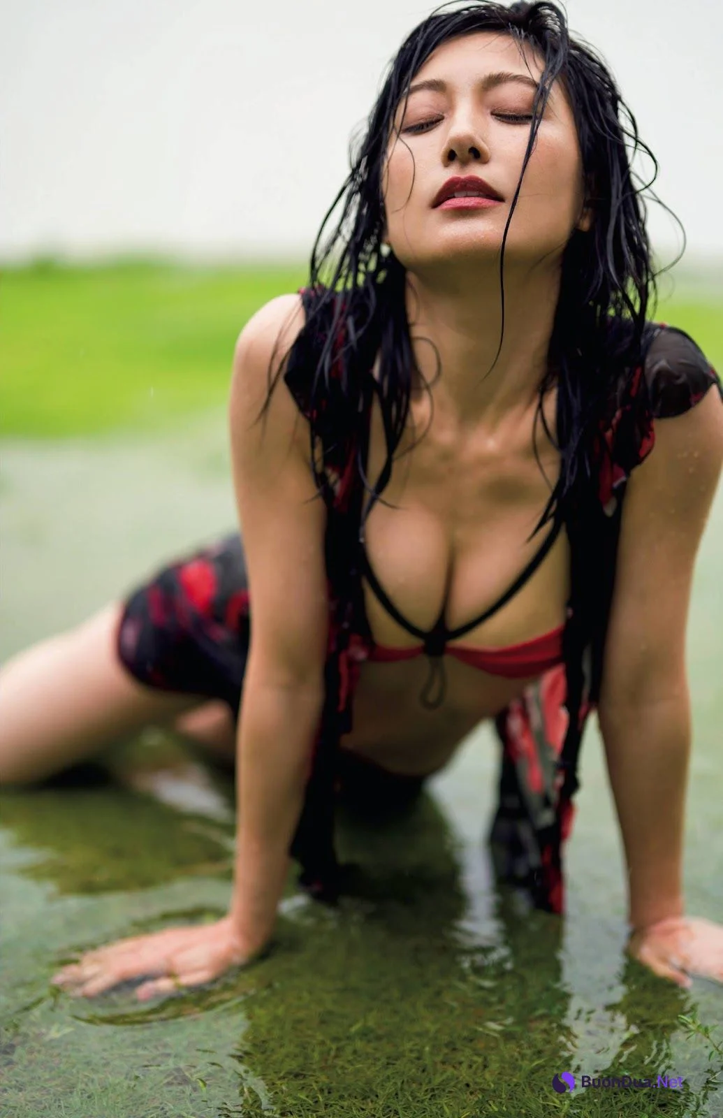 Yoko Kumada 熊田曜子, Shukan Gendai 2021.11.06 (週刊現代 2021年11月6日号) - Photo 2