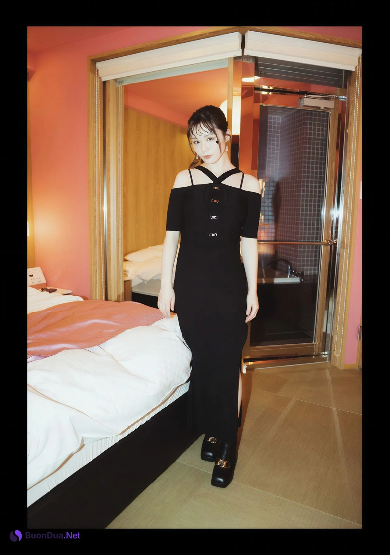 Yoru Tsukumo 月雲よる, デジタル写真集 #Escape Set.04 - Photo 7