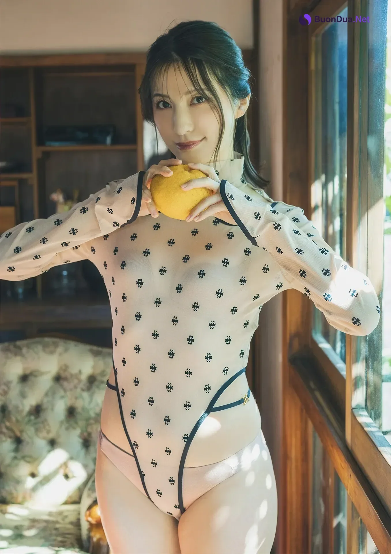 Yoshino Chitose ちとせよしの, Rei Toda 戸田れい, Sabra No.002 Winter 2025年冬号 - Photo 15