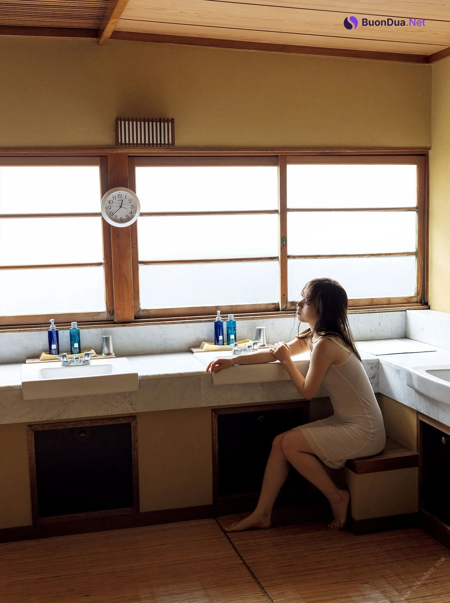 Yotsuha Kominato 小湊よつ葉, 写真集 「芽吹き」 Set.03 - Photo 15
